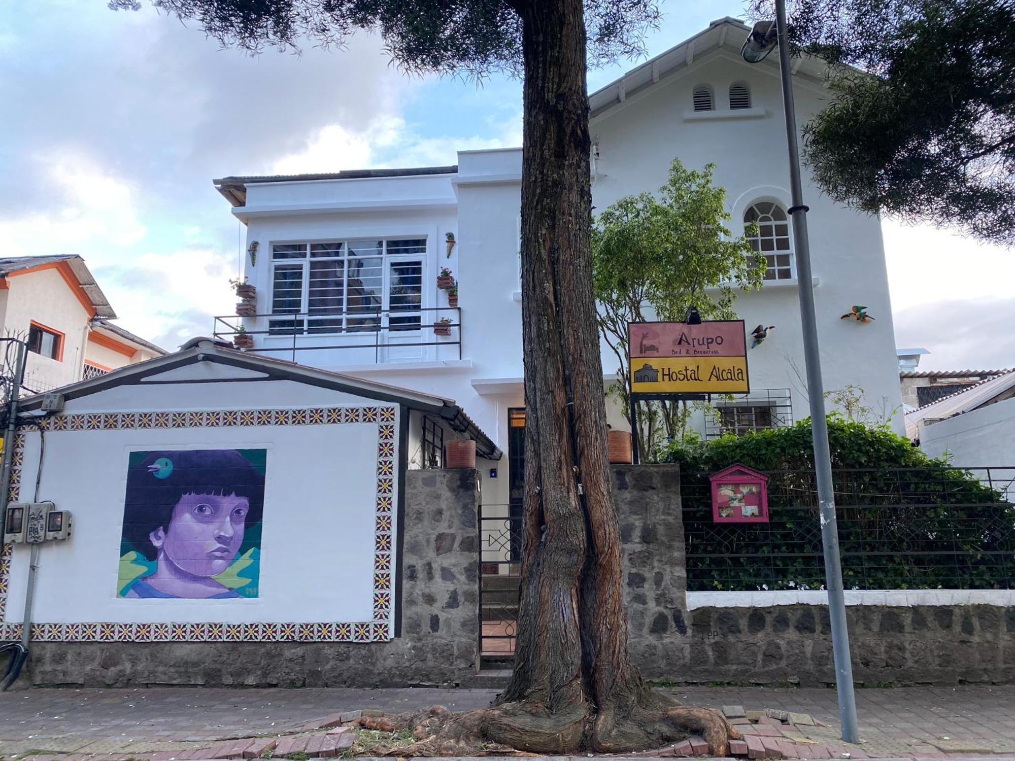 Hostal Alcala Quito Exterior photo