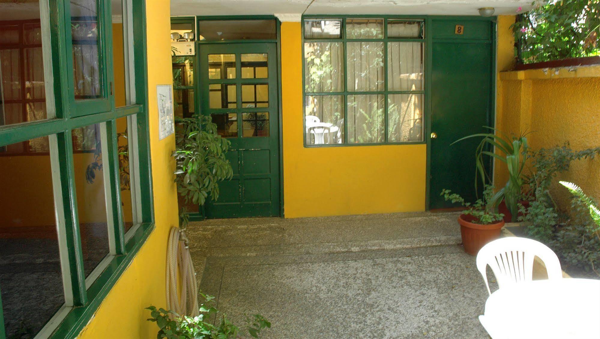 Hostal Alcala Quito Exterior photo