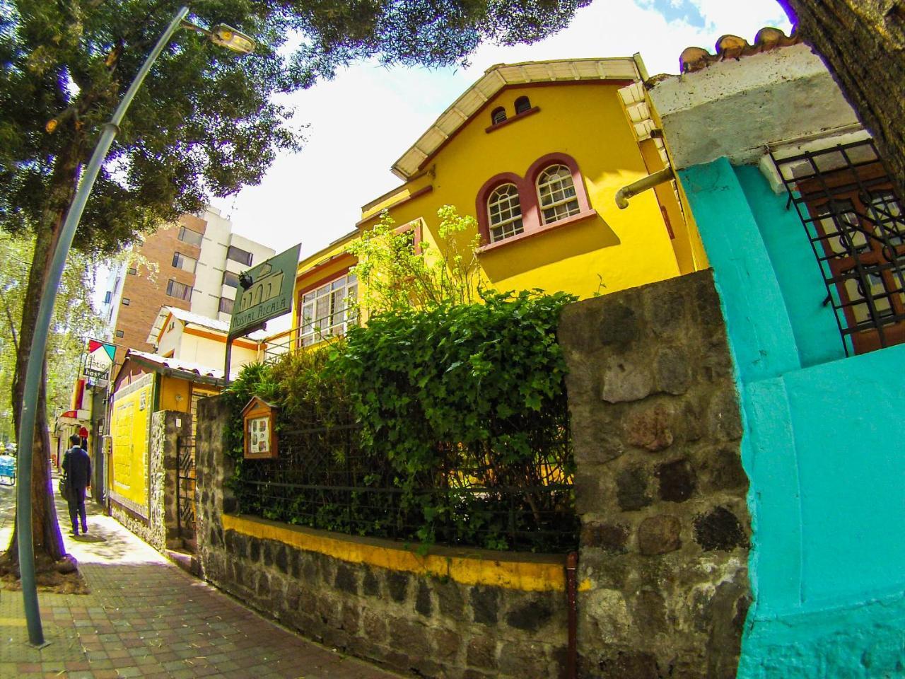 Hostal Alcala Quito Exterior photo